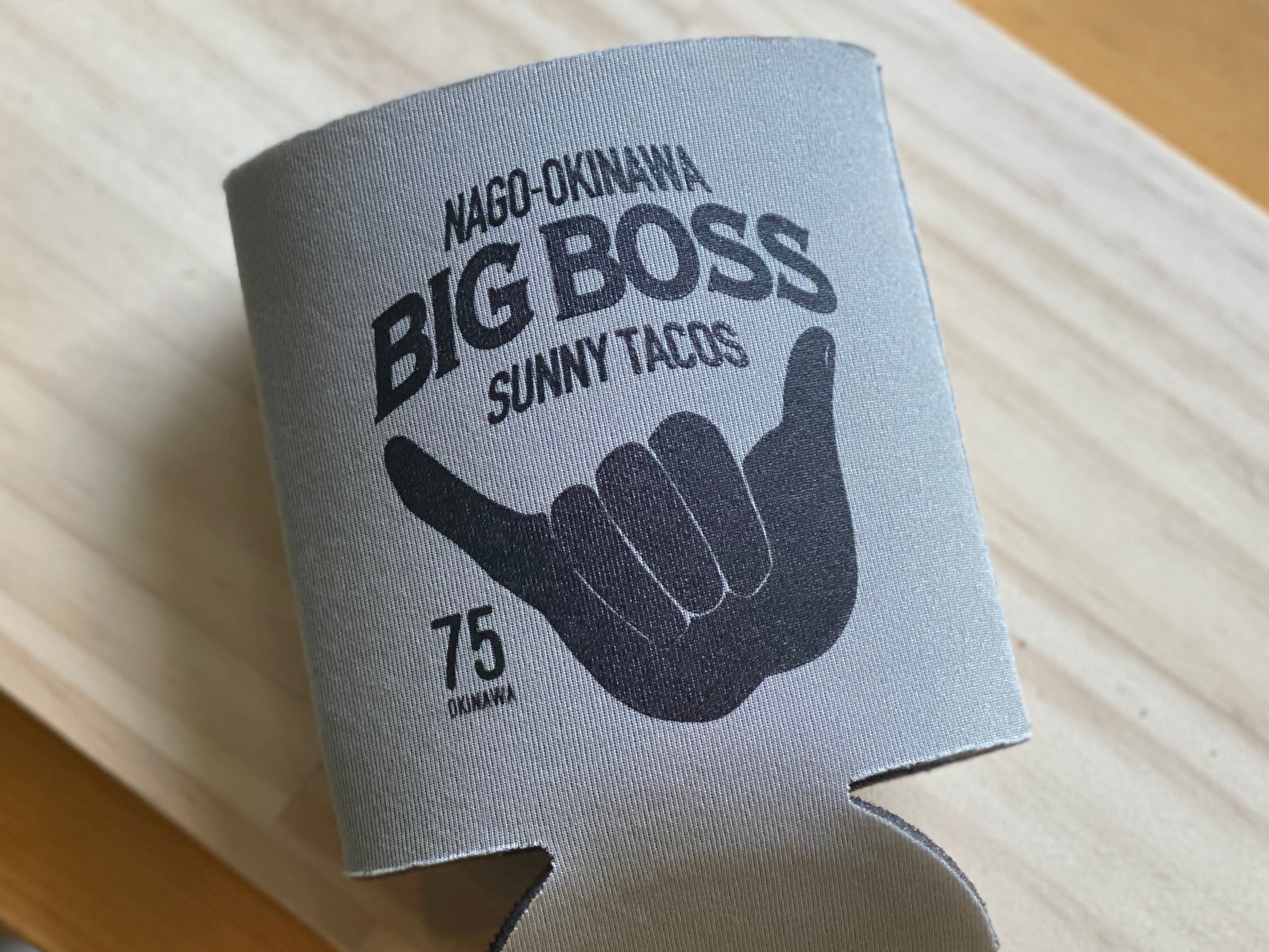 BIG BOSS × SUNNY TACOS 限定デザイン缶クージー（送料込み商品）